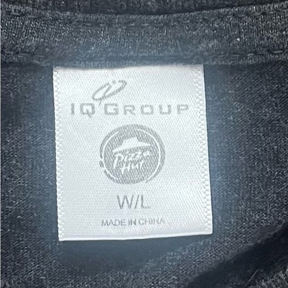 Official Pizza Hut employee short women’s size large - Picture 3 of 4